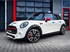 MINI Cooper S - 2.0 John Cooper Works 211PK | Pano | Carplay | JCW Kit | PDC | Carplay | Stoelverwarming |