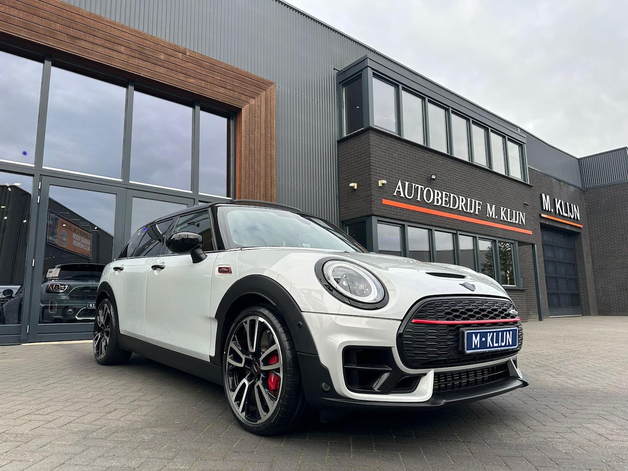 MINI Clubman - Mini 2.0 JCW ALL4 John Cooper Works F1 aut 306pk/nw model/pano/camera/Hk/vol - AutoWereld.nl