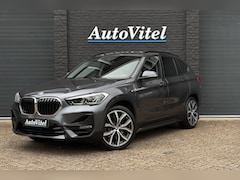 BMW X1 - xDrive25e Sportline | Sportleder | Trekhaak | Camera | Head-Up | Sportstuur | 35X op voorr