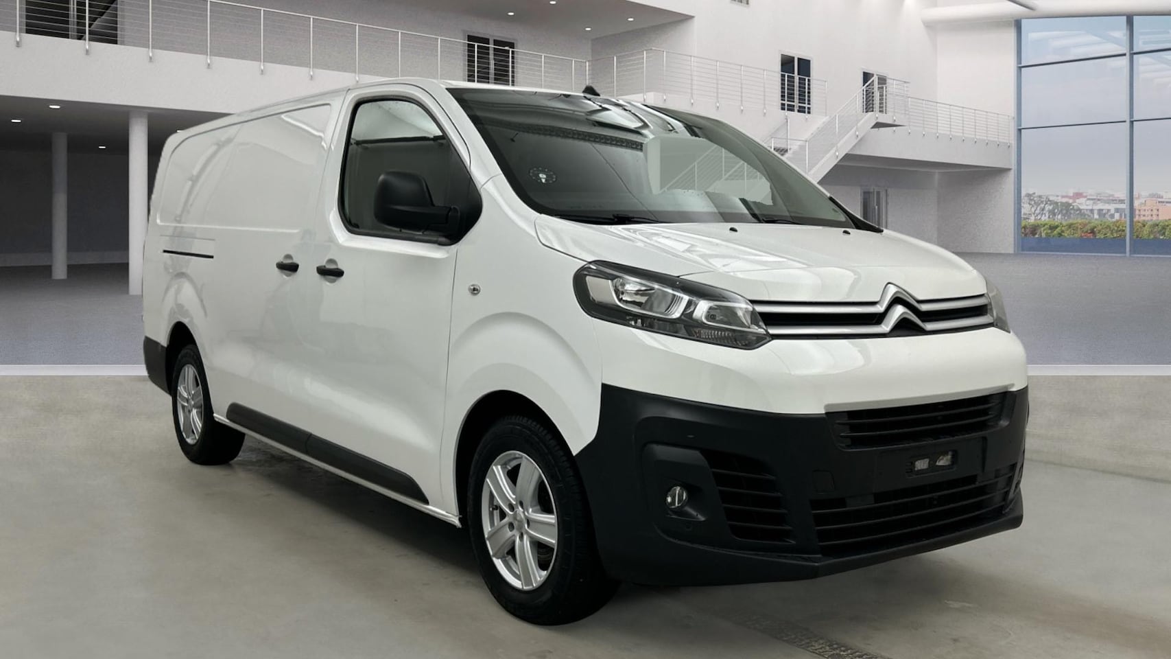 Citroën Jumpy - 2.0 BlueHDI 145 XL L3 Club Automaat - AutoWereld.nl