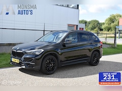 BMW X1 - sDrive20i Schwarz ll Leder Sportstoel H/K HUD LED DAB Camera 19" LMV