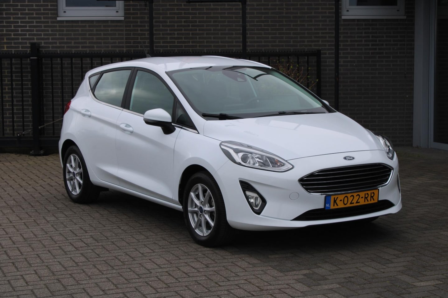 Ford Fiesta - 1.0 EcoBoost Titanium Led/Clima/Navi/Pdc Incl Garantie!! - AutoWereld.nl