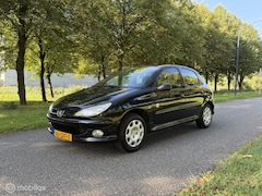 Peugeot 206 - 1.4 Génération*APK 04/27*AIRCO*CRUISE CONTROL