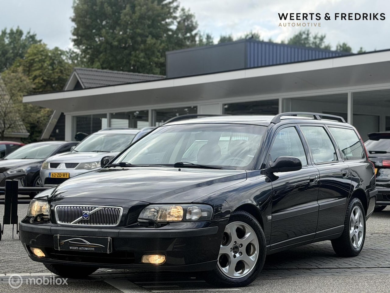 Volvo V70 - 2.4 |AUT|NWE DISTRIBUTIE+APK|LEDER|STOELVW|CRUISE| - AutoWereld.nl