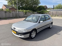 Peugeot 306 - 1.8-16V XT Automaat Weinig Km Nap