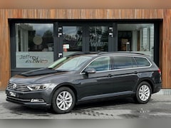 Volkswagen Passat Variant - 1.4 TSI Highline stoelverwarming. massage. adaptieve cruise. parkeer sensoren