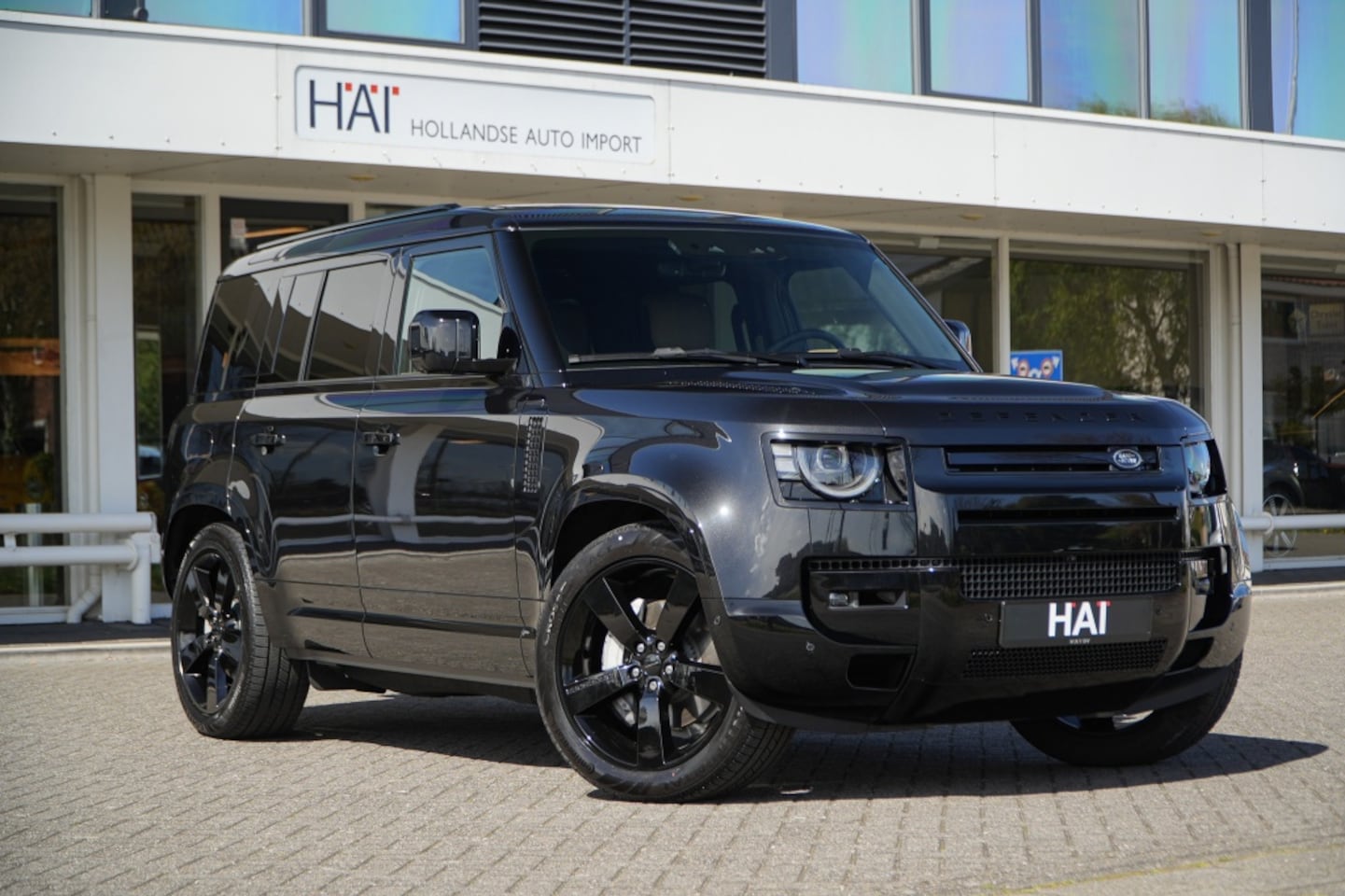 Land Rover Defender 110 - 2.0 P300e 110X Dynamic HSE I Face lift I Pano I ACC I Trekhaak I - AutoWereld.nl