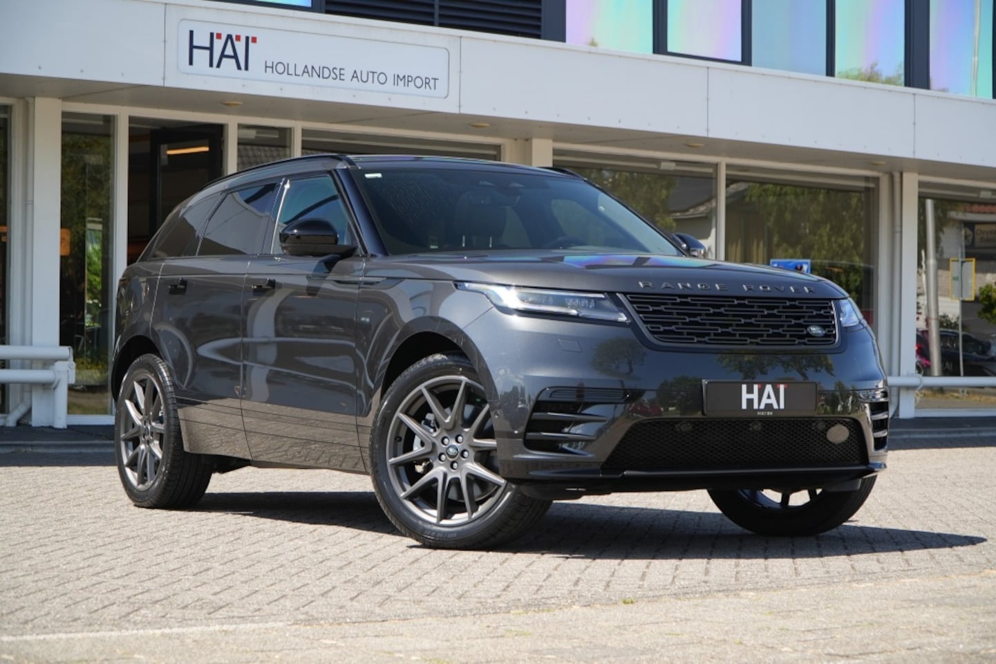 Land Rover Range Rover Velar - 2.0 P400e AWD Dynamic SE I Pano I ACC I 5 jaar fabrieks garantie - AutoWereld.nl