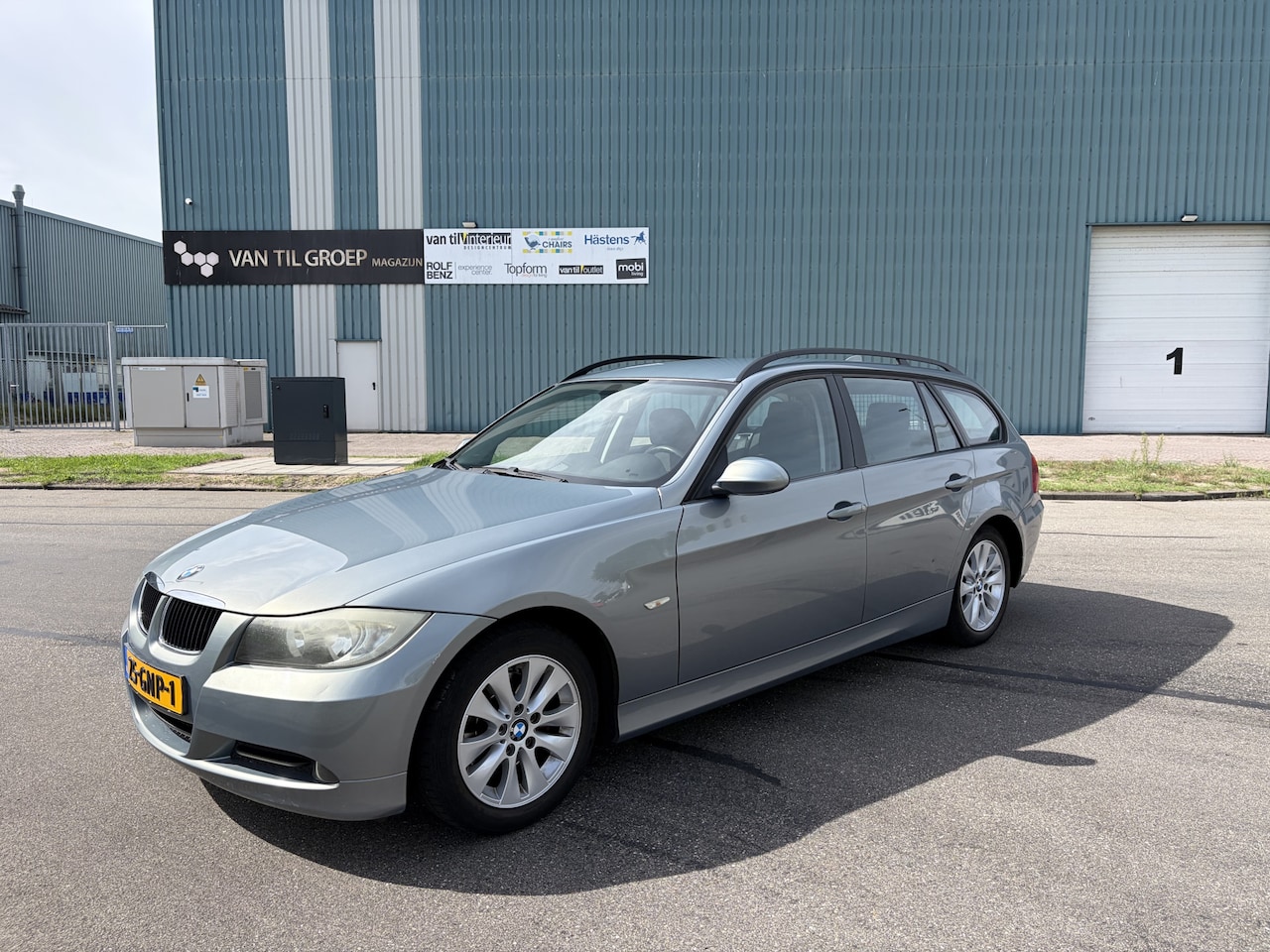 BMW 3-serie Touring - 318i Business Line 6-Bak 145 PK. Leuke inruilauto met nieuwe APK !!! - AutoWereld.nl