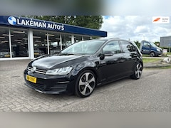 Volkswagen Golf - 1.2 TSI Blackline Pano Leder Xenon R-Line Huurkoop Inruil APK Garantie