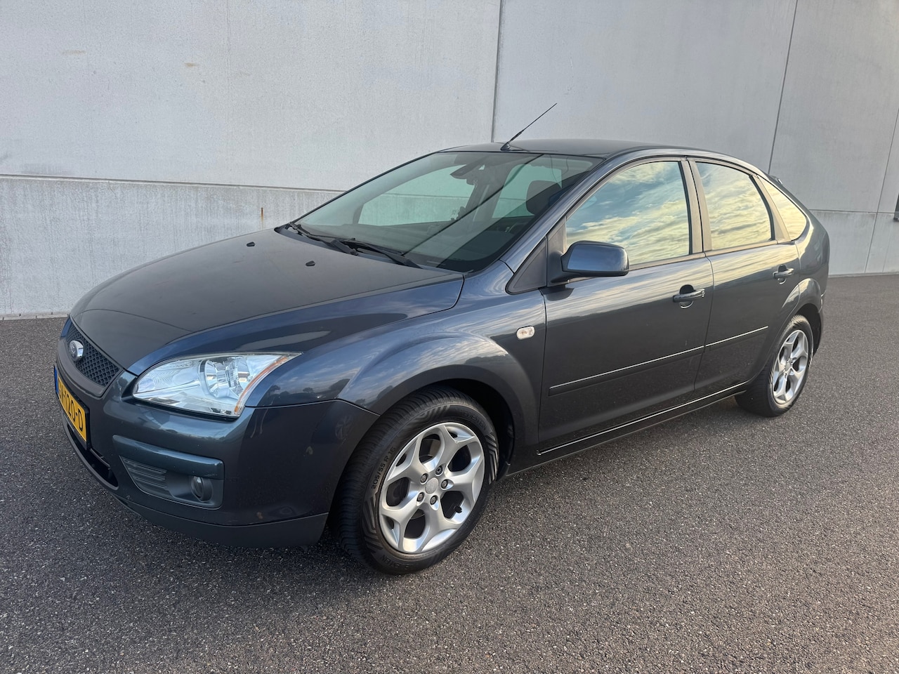 Ford Focus - 1.6-16V Ambiente 1.6-16V Ambiente - AutoWereld.nl