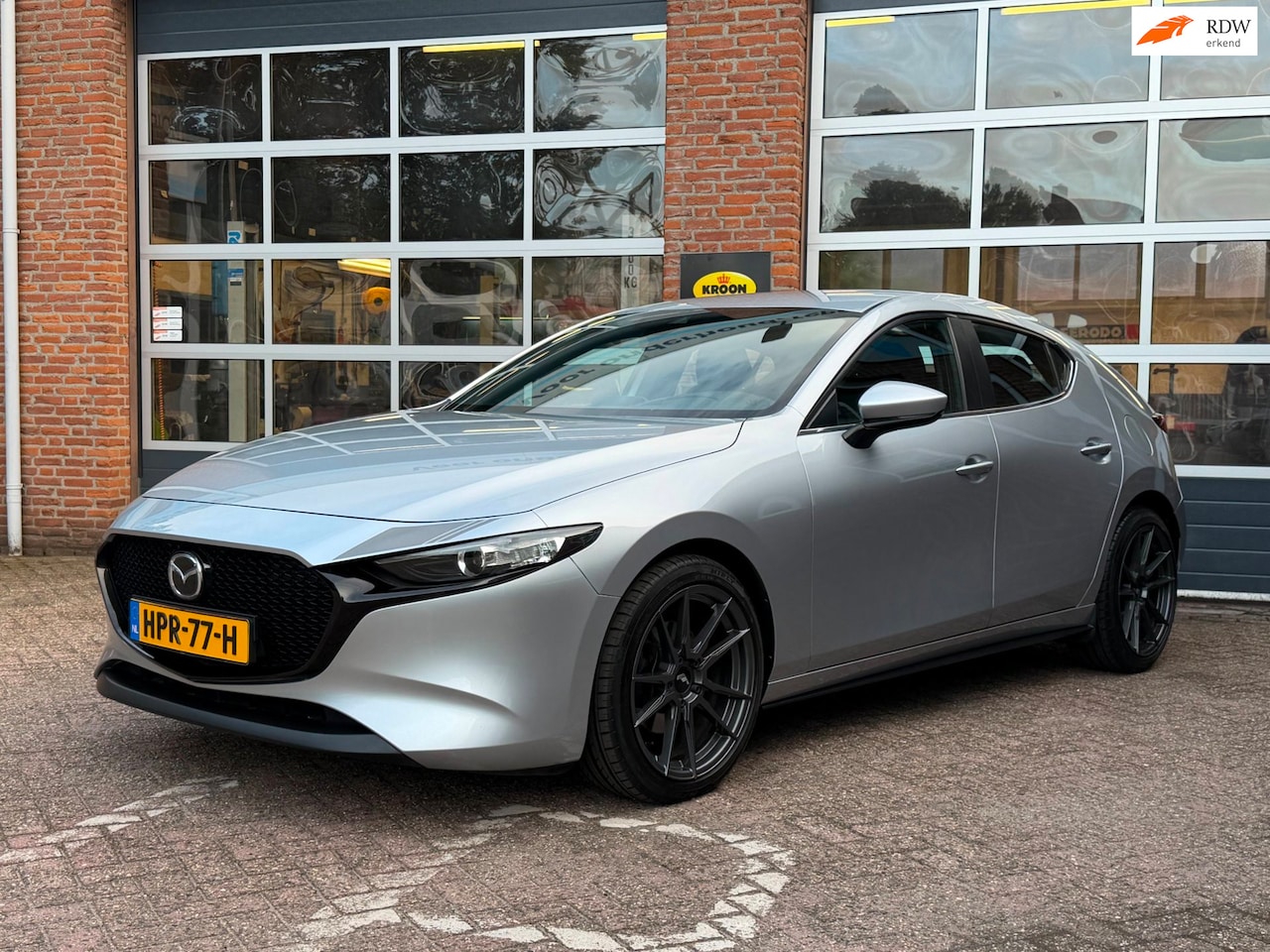 Mazda 3 - 2.0 e-SkyActiv-G M Hybrid 122, Navi, adapt cruise, Head up, 18 inch - AutoWereld.nl