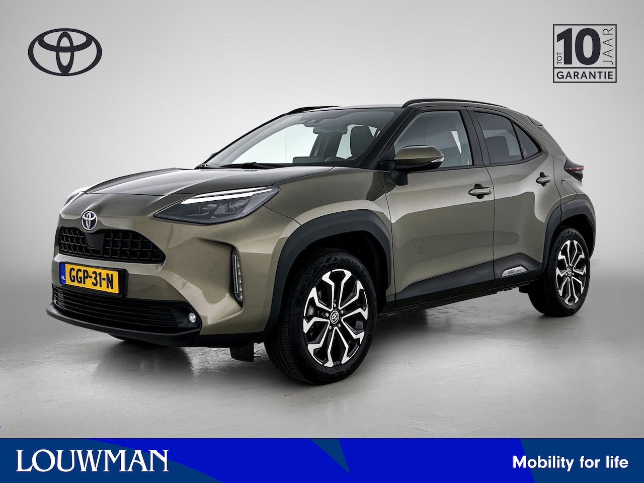Toyota Yaris Cross - 1.5 AWD Hybrid Executive | Trekhaak | Panoramadak | elektrische achterklep | - AutoWereld.nl