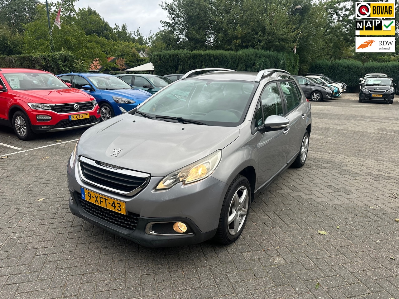Peugeot 2008 - 1.6 VTi Active 1.6 VTi Active , navigatie , pdc , airco - AutoWereld.nl
