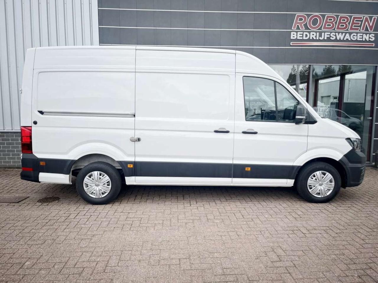 Volkswagen Crafter - 2.0 TDI L3H3 Airco/Cam/PDC - AutoWereld.nl