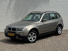 BMW X3 - 2.0i High Executive Leder + verwarming Clima Cruise Trekhaak Trilling in aandrijving
