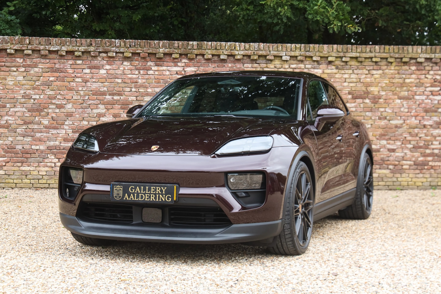 Porsche Macan - 4S "Copper Ruby Metallic" PRICE INCL. VAT! "Copper Ruby Metallic" over the optional leathe - AutoWereld.nl