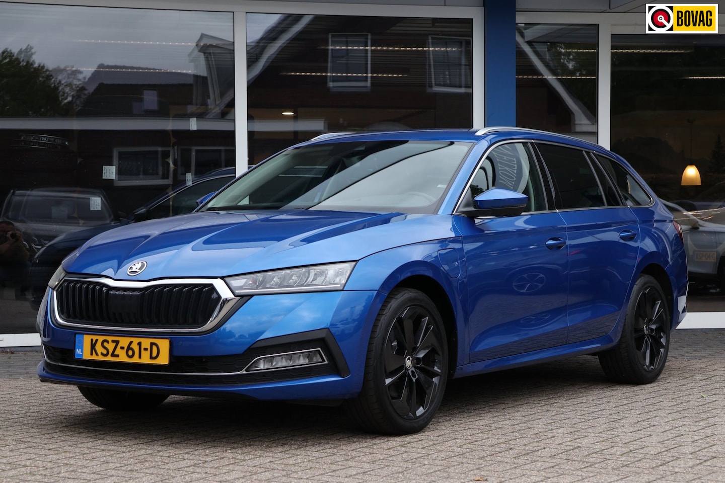 Skoda Octavia Combi - 1.4 TSI iV PHEV Business SOH-96% Camera Carplay - AutoWereld.nl