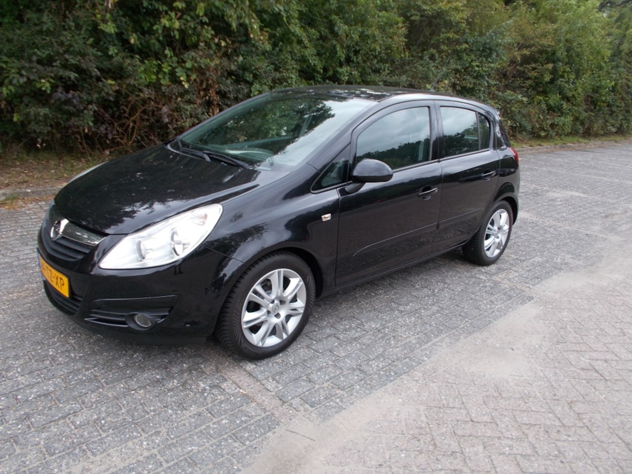 Opel Corsa - 1.2-16V Enjoy 1.2-16V Enjoy - AutoWereld.nl