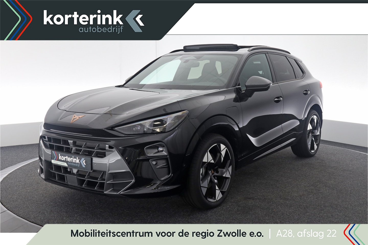 CUPRA Terramar - 1.5 TSI e-Hybrid Business 204PK DSG Pano-Schuifdak, Trekhaak, 20" LM Velgen, Keyless, Side - AutoWereld.nl