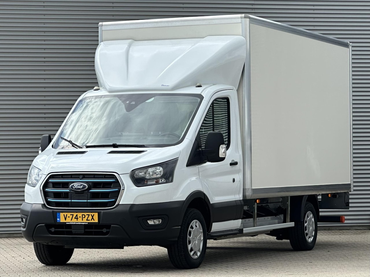 Ford E-Transit - 350 Trend NIEUW bakwagen met laadklep - AutoWereld.nl