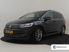 Volkswagen Touran - 1.4 TSI Highline Business R 150 PK | Trekhaak | Achteruitrijcamera | Keyless | PDC | Elekt
