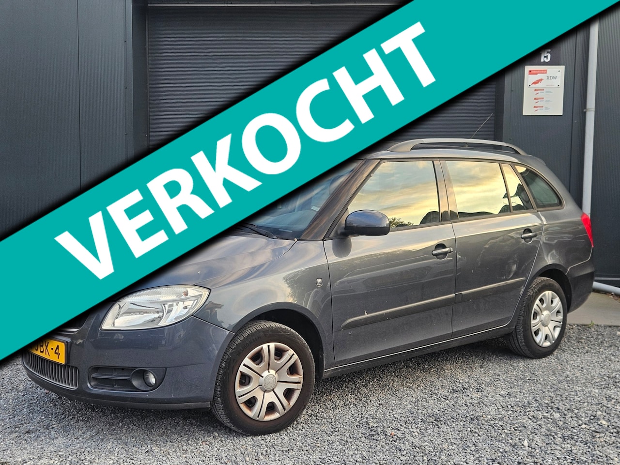 Skoda Fabia Combi - 1.4-16V Ambiente Trekhaak boekjes - AutoWereld.nl