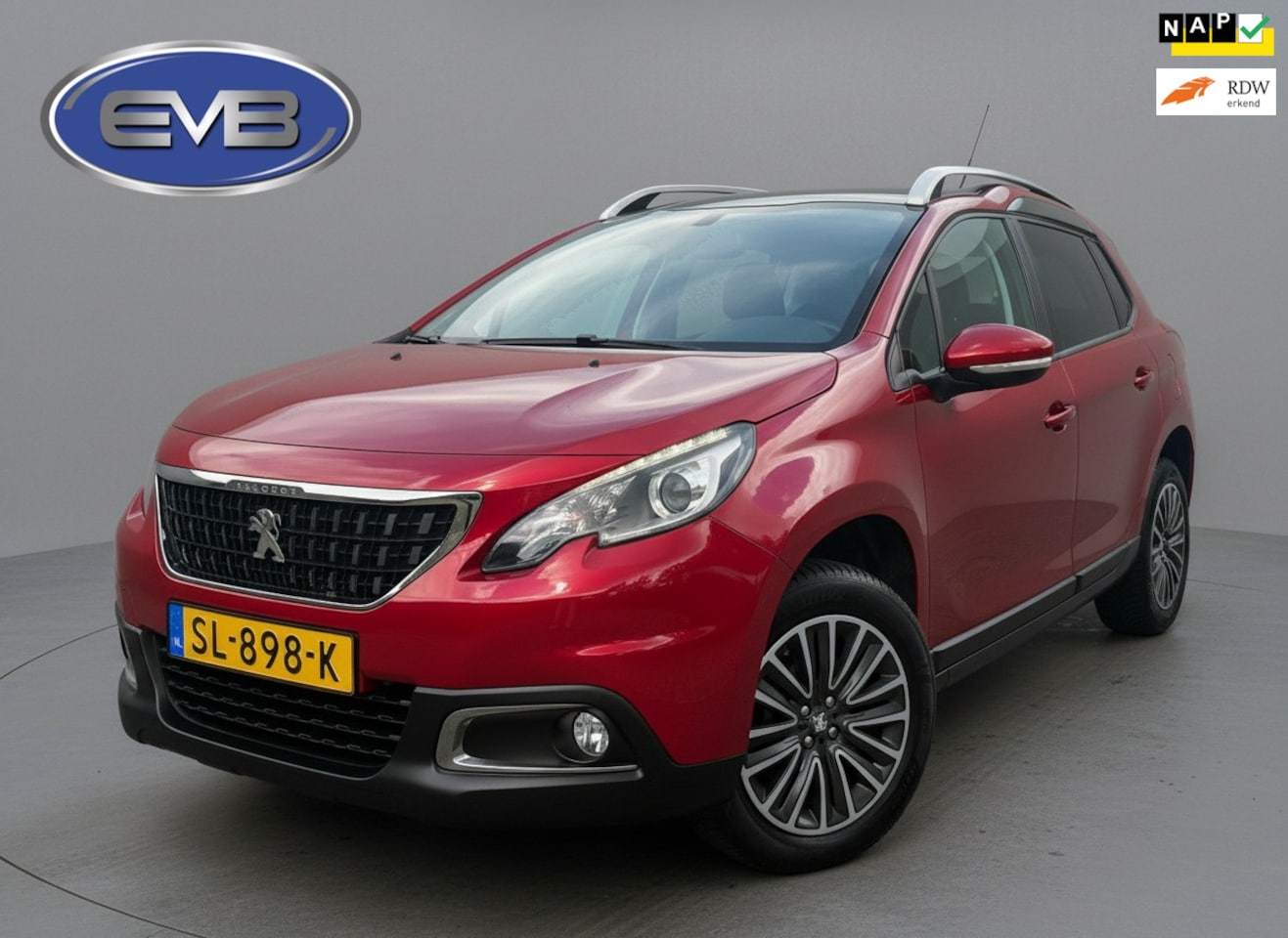 Peugeot 2008 - 1.2 PureTech Blue Lion 1.2 PureTech Blue Lion, panoramadak, navigatie, 1 e eigenaar, NL auto met nationale auto p - AutoWereld.nl