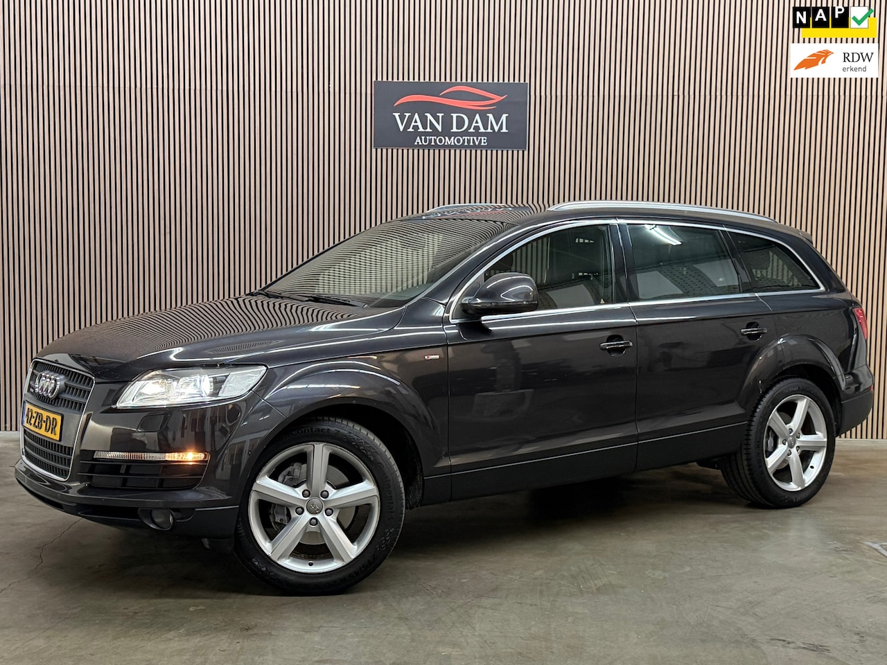 Audi Q7 - 3.6 FSI quattro Pro Line+ 7PER. 2007 NAP LEDER CAMERA - AutoWereld.nl