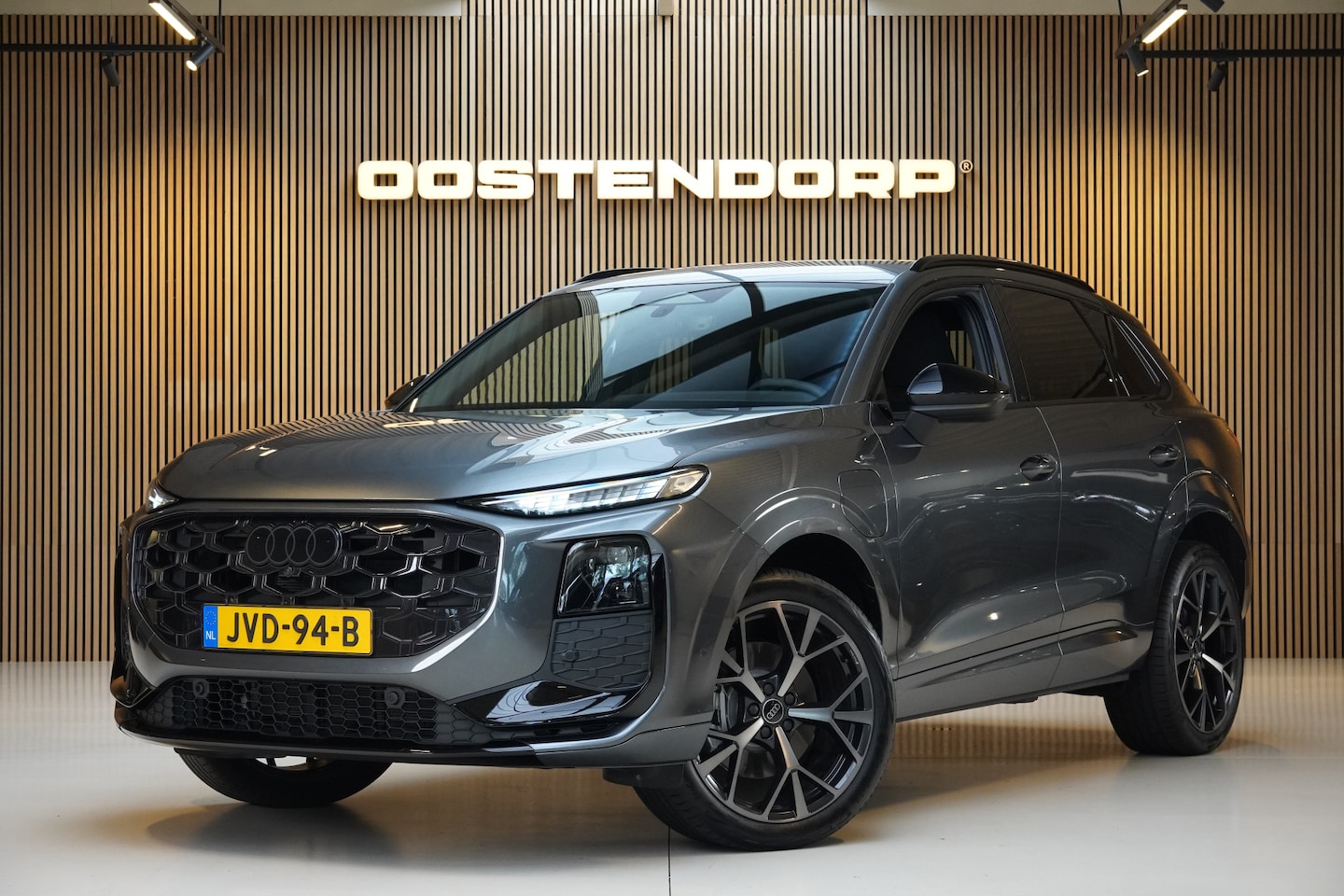 Audi Q3 - 1.5/272pk 200kW e-hybrid S-Line Blackstyle|2025|LED|Cruise+ACC|Keyless|Blindspot|PDC+Assis - AutoWereld.nl