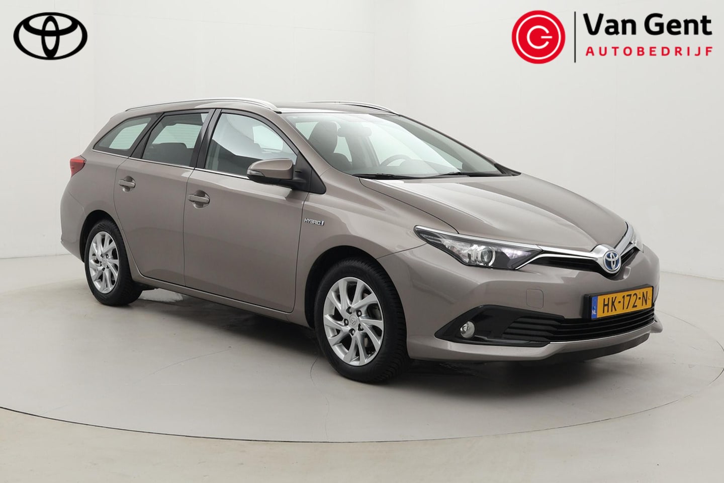 Toyota Auris Touring Sports - 1.8 Hybrid Aspiration | Navigatie | Cruise Control | Clima | Camera | 16 inch | Bluetooth - AutoWereld.nl