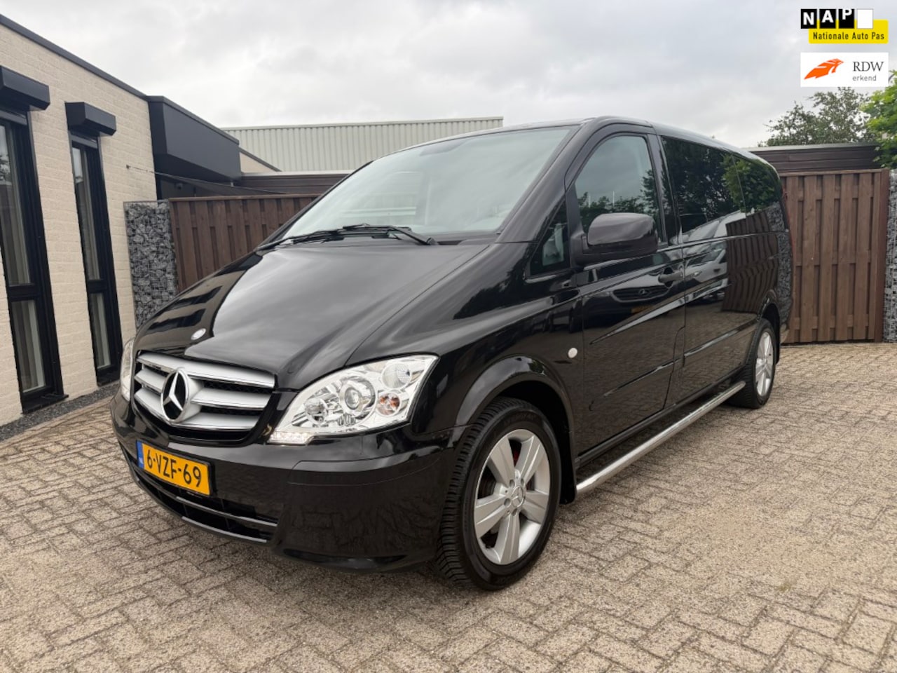 Mercedes-Benz Vito - 122 CDI 3.0 V6 320 Lang LUXE - AutoWereld.nl