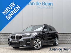 BMW X1 - sDrive18i Executive | M-Sport | Panorama | LED| Camera