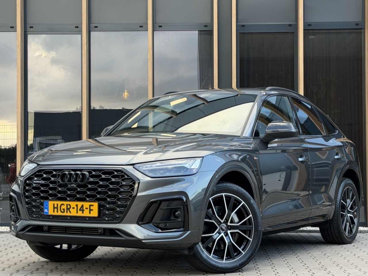 Audi Q5 Sportback - 55 TFSI e S edition Competition | Pano | Trekhaak | B&O | 360 Camera | - AutoWereld.nl