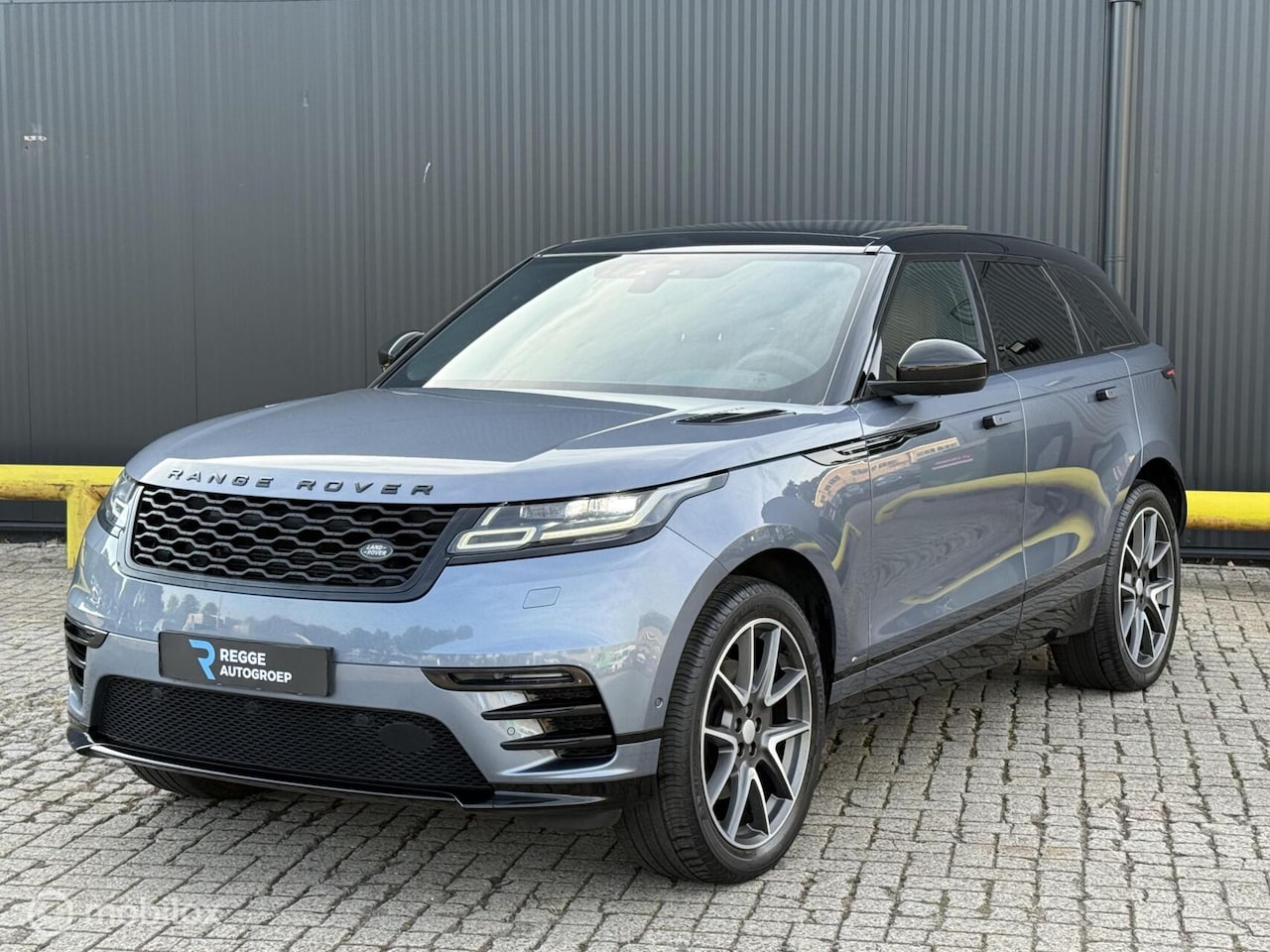 Land Rover Range Rover Velar - 3.0 V6 AWD R-Dynamic HSE 3.0 V6 AWD R-Dynamic HSE - AutoWereld.nl