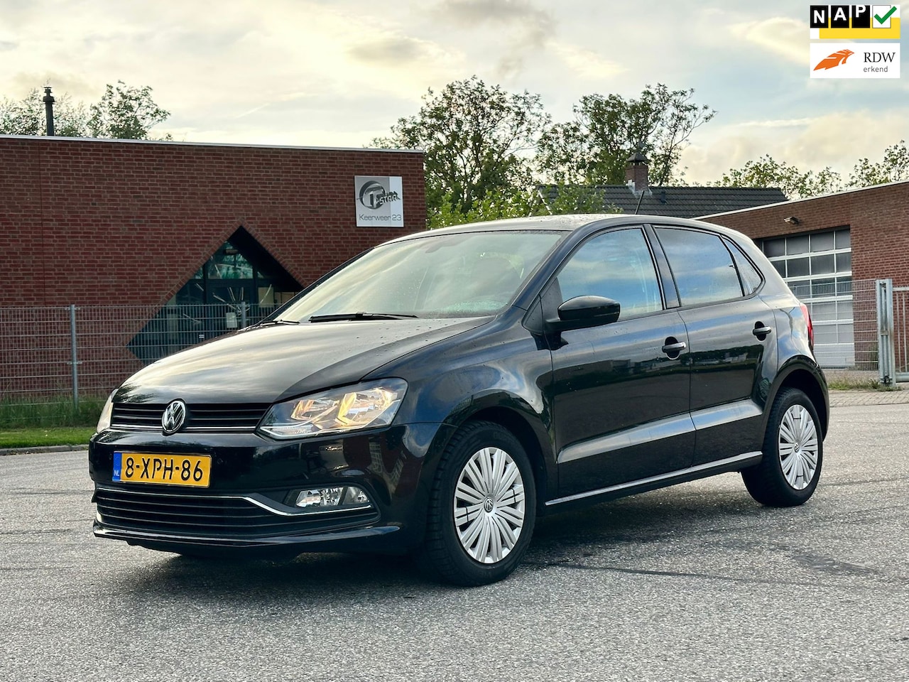 Volkswagen Polo - 1.4 TDI Comfortline 5DR*Navigatie*Cruise*NAP*Clima*Parkeersensoren* - AutoWereld.nl