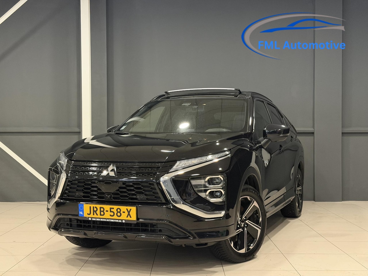 Mitsubishi Eclipse Cross - 2.4 PHEV Instyle | Panorama dak | Volledig onderhouden | Hybride | - AutoWereld.nl