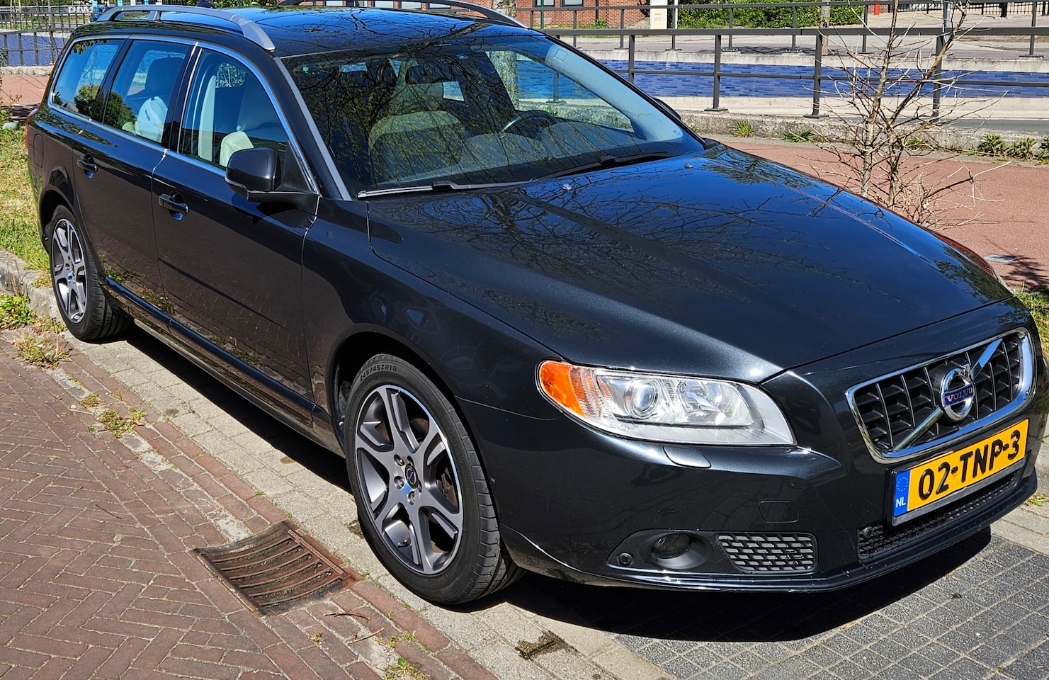 Volvo V70 - 1.6 T4 Limited Edition - AutoWereld.nl