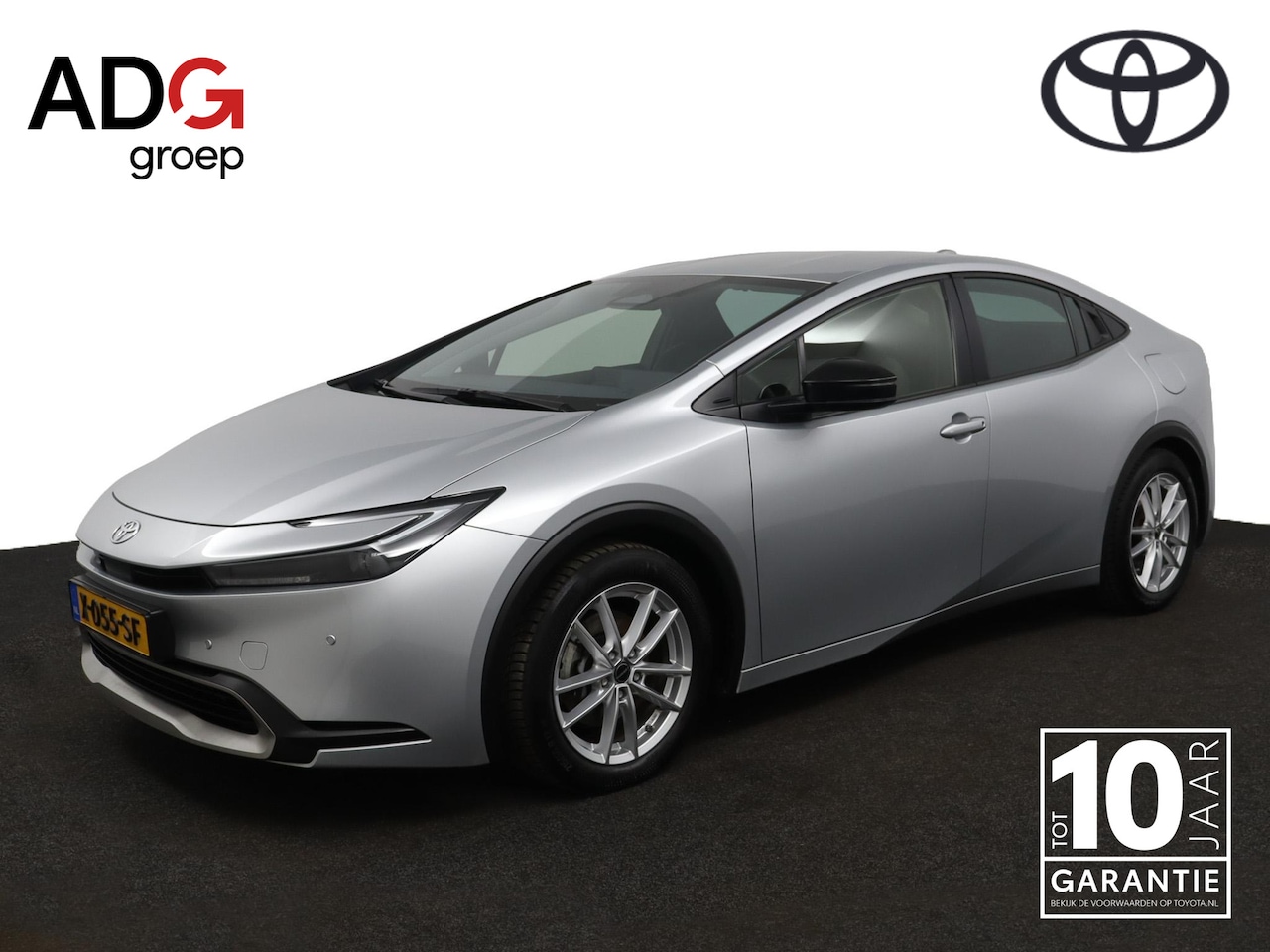 Toyota Prius - 2.0 Plug-in Dynamic | Dode Hoek Detectie | Stoelverwarming | Parkeersensoren | Achteruitri - AutoWereld.nl