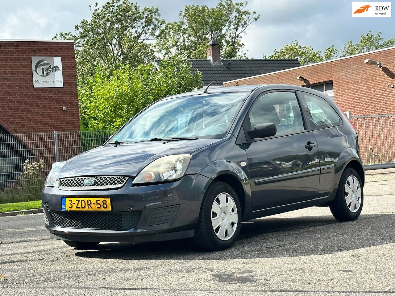Ford Fiesta - 1.3-8V Style Airco*74.000*Elektrische ramen*APK*Stuurbekrachtiging* - AutoWereld.nl