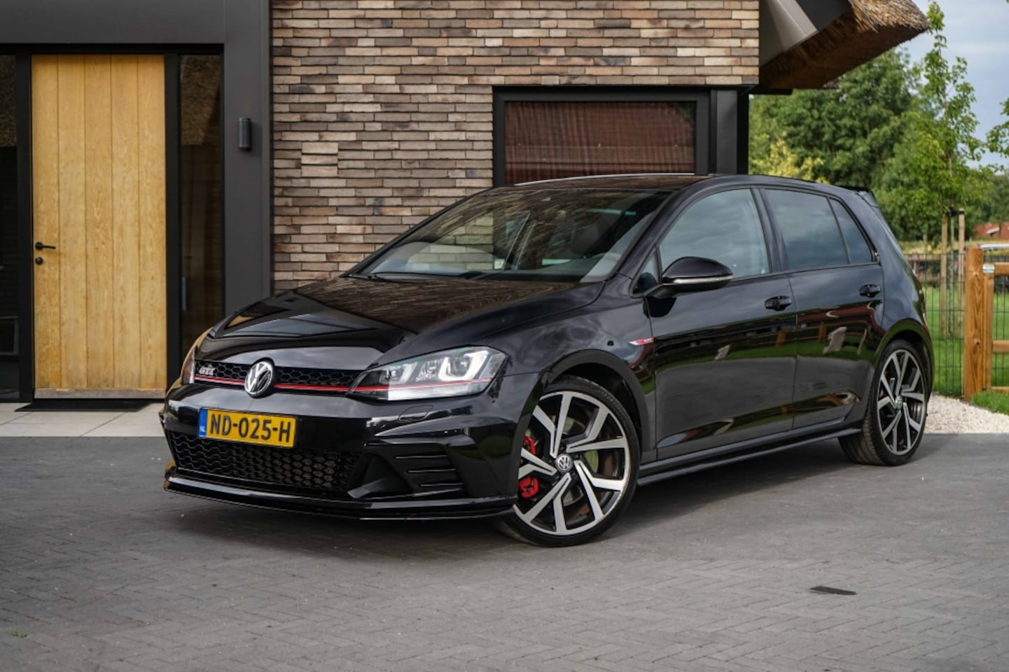 Volkswagen Golf - 7 GTI Clubsport DSG 265PK - AutoWereld.nl