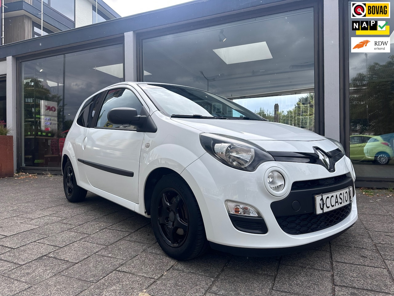 Renault Twingo - 1.2 16V Parisienne | NW. Distributieriem | Bluetooth | LM-Velgen | Trekhaak - AutoWereld.nl