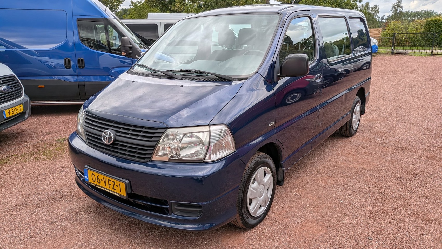 Toyota HiAce - 2.5 D-4D KWB DC Airco 1 Eigenaar - AutoWereld.nl