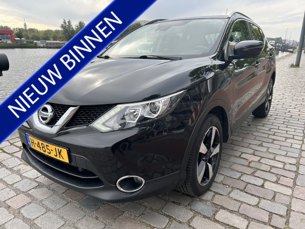 Nissan Qashqai - 1.2 N-Connecta panodak navi/camera automaat - AutoWereld.nl
