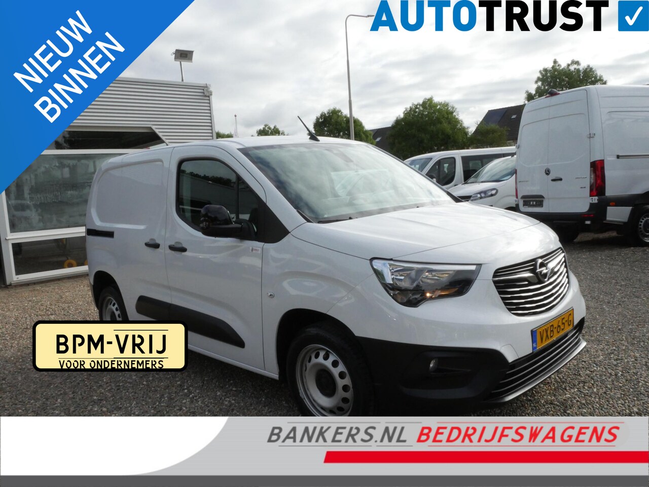 Opel Combo - 1.5D 100PK L1 Airco 3-Zits Cruise Camera - AutoWereld.nl