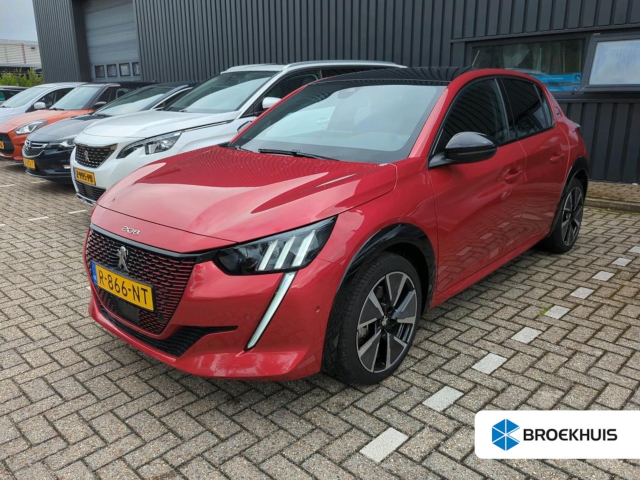 Peugeot e-208 - EV GT Pack 50 kWh | Fase 3 laden | Navigatie | Camera | Stoelverwarming | Black Diamond | - AutoWereld.nl