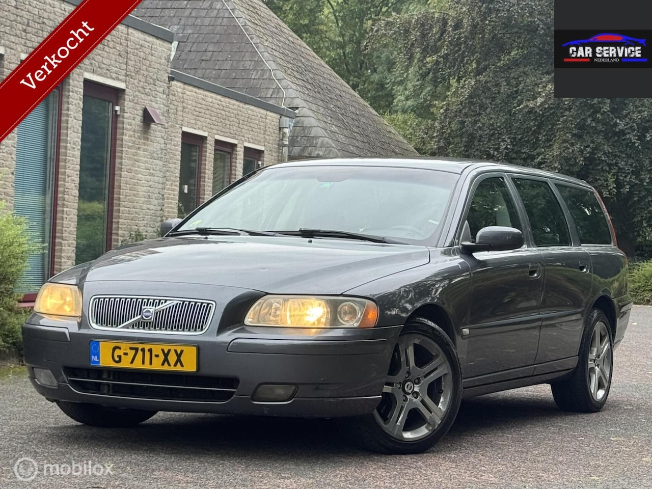 Volvo V70 - 2.4 Kinetic/APK/TREKHAAK/PDC/LMV/KOOPJE/BAK BONKT - AutoWereld.nl