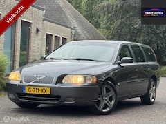 Volvo V70 - 2.4 Kinetic/APK/TREKHAAK/PDC/LMV/KOOPJE/BAK BONKT