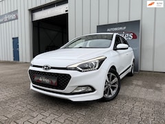 Hyundai i20 - 1.4 i-Motion Premium / Airco / Cruise control / Stoelverw. / Stuurverw. / Lane Assist