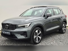Volvo XC40 - 2.0 B3 Ultra Dark 19” Wielen - Panoramadak - Harman Kardon Audio - 360 Camera - R980 Inter